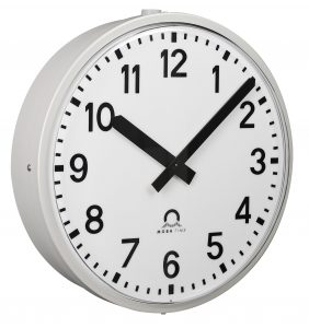 Analogue outdoor clock - Metroline